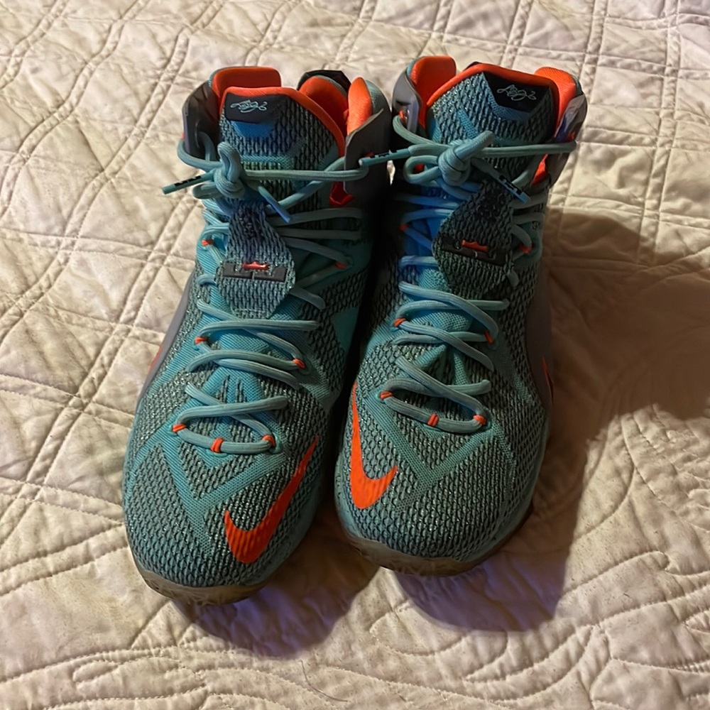 Limited edition - Lebrons